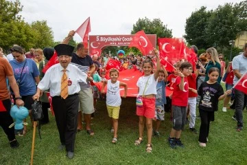 Bursa Büyükşehir Belediyesi'nin düzenlediği Çocuk Şenliği renkli görüntülere sahne oldu 
