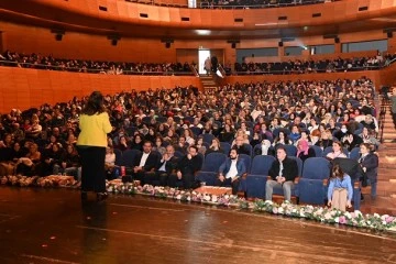 Bursa Büyükşehir’den eğitimcilere özel konferans