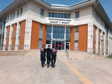 Bursa’da 15 yıl 6 ay hapis cezasıyla aranan firari yakalandı
