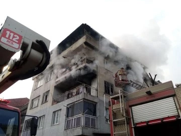 Bursa'da çıkan yangında 8'i çocuk 14 kişi dumandan zehirlendi