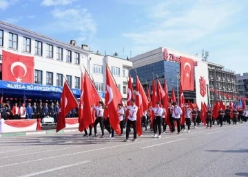 Bursa’da Cumhuriyet’in 100’üncü yılı coşkuyla kutlandı