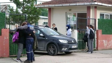 Bursa’da zehirlenme şüphesiyle 8 öğrenci hastaneye kaldırıldı