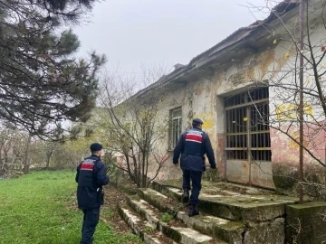 Bursa’da jandarma aranan 18 şahsı yakaladı