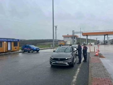 Bursa’da jandarmadan &quot;Huzur ve Güven&quot; uygulaması: 55 aranan şahıs yakalandı