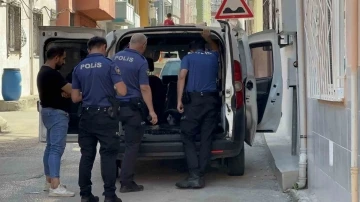 Bursa polisi atışa hazır tabanca ve pompalı tüfek ele geçirdi