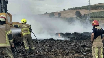 Bursa’da korkutan yangın : Kauçuklar yandı, gökyüzü siyah dumanla kaplandı