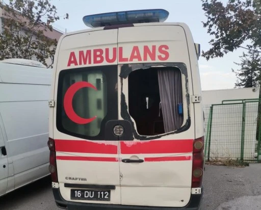 Bursa'da neler oluyor? Dün sağlık çalışanlarına bugün de ambulansa saldırı