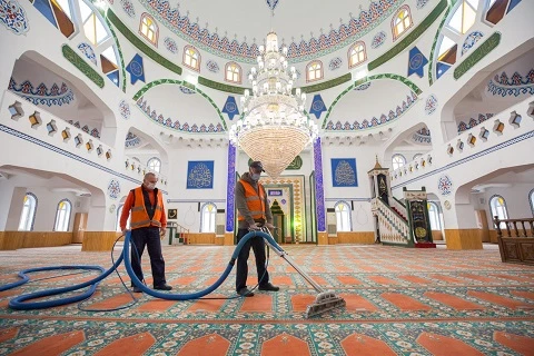 Bursa Nilüfer Belediyesi'nden cami temizliği! 