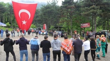 Bursa'da Yörüklerden Keşkek ziyafeti 