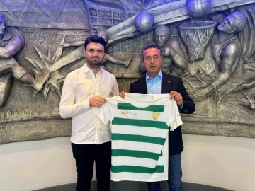 Bursaspor Başkanı Enes Çelik, Fenerbahçe Başkanı Ali Koç’u ziyaret etti