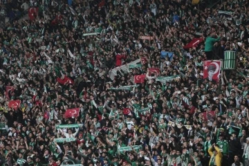 Bursaspor yönetimi taraftarı stadyuma çekmek istiyor