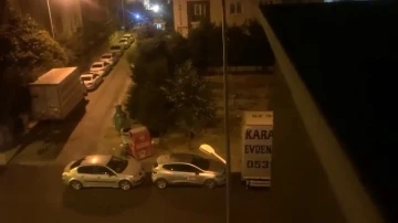 Büyükçekmece’de giysi kumbarasındaki hırsızlık kamerada
