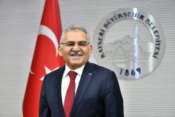 Büyükkılıç: &quot;Yük verilirse; Memduh Büyükkılıç kapasitesi, birikimi ve samimiyeti ile hizmetini eder&quot;
