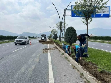 Büyükşehir, çevre yolunda aydınlatma çalışmaları gerçekleştiriyor
