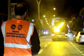 Büyükşehir’den Bosna Caddesi’ne estetik katan gece mesaisi
