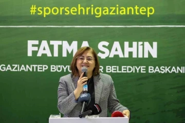 Büyükşehir, Nizip’te görev yapan öğretmenlere bisiklet dağıttı
