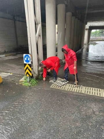 Büyükşehir su baskınlarına karşı teyakkuzda
