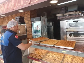 Büyükşehir zabıtadan fırın ve tatlı imalathanelerine denetim
