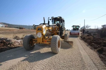 Çamlıyayla yeni yollarla gelişiyor
