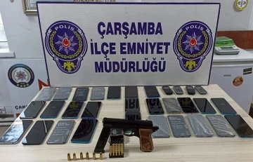 Çarşamba’da 31 kaçak telefon ele geçirildi
