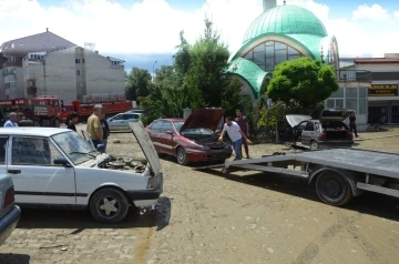 Çaycuma’da selin vurduğu galerici esnafından belediyeye tepki
