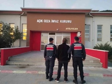 Çeşitli suçlardan aranan şahıs Söke’de yakalandı
