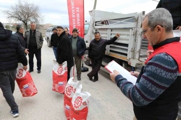 Çifteler’e yüzde 70’i hibe ayçiçeği tohumu dağıtıldı
