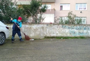 Çınarlı’da temizlik mesaisi
