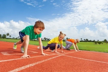 Çocuğunuzun ikinci döneme sağlıklı girmesi için “önce spor”
