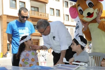 Çocuklar Yunusemre Bilim ve Havacılık Şenliğinde eğlendi
