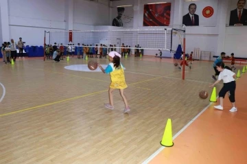 Çocuklardan basketbola yoğun ilgi
