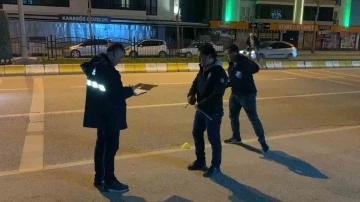 Çorum’da iki ayrı otomobilden birbirlerine ateş açtılar
