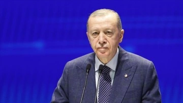 Cumhurbaşkanı Erdoğan: Türkiye'nin ayağına vurulan prangaları söküp atma vakti gelmiştir