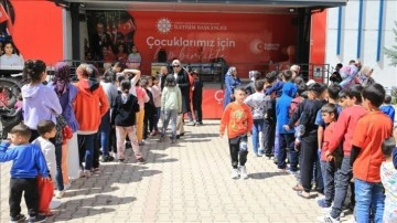 Cumhurbaşkanlığı İletişim Başkanlığı Diyarbakır'da depremzede çocuklar için etkinlik düzenledi