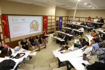 Cumhuriyetin 100. yılında girişimci kadınlar HKÜ’de başarı hikayelerini anlattı
