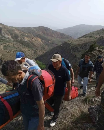 Dağda düşerek yaralanan kadının yardımına UMKE ekipleri yetişti
