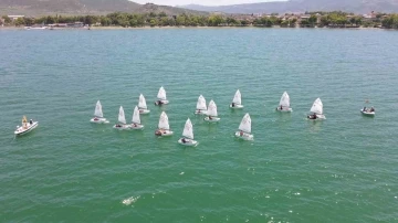 Denizcilik ve Kabotaj Bayramı yarışları İznik’te başladı