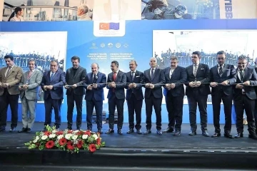 Denizli Teknik Tekstil Merkezi Bakan Varank tarafından hizmete açıldı