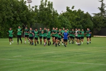 Denizlispor’da kan kaybı sürüyor
