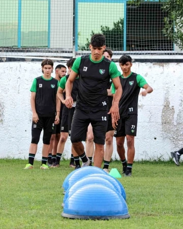 Denizlispor, ilk hazırlık maçına çıkıyor
