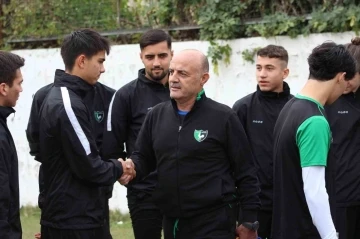 Denizlispor yeni direktörüyle ilk antrenmanını yaptı
