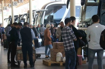 Deprem, bayram öncesi şehirlerarası seyahati de etkiledi