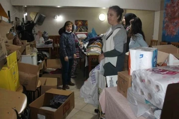 Manyas'tan deprem bölgesine 6 tır yardım gönderildi 
