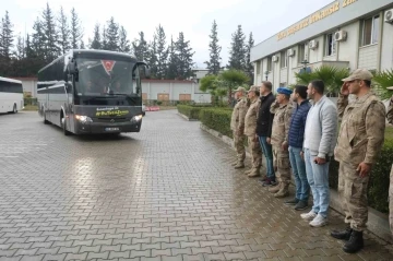 Deprem bölgesinde görevini tamamlayan komandolar uğurlandı