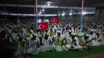 Depremlerde hayatını kaybedenler için Sudan'da dua edildi