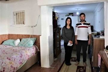 Depremzede çifte odunluktan çevrilme odayı 5 bin TL kiraya verip üzerine ikinci şoku yaşattılar
