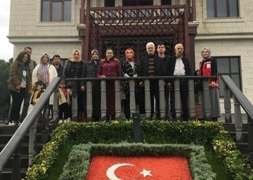 Depremzede vatandaşlar Adnan Menderes Demokrasi Müzesi’ni gezdi
