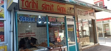 Devrek’in meşhur simidi 110 yıllık fırından çıkıyor
