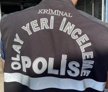 Didim’de &quot;kıskançlık&quot; kavgası kanlı bitti: Kocasını öldürdü, komşusunu yaraladı
