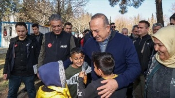 Dışişleri Bakanı Çavuşoğlu Kahramanmaraş'ta deprem sonrası çalışmaları inceledi